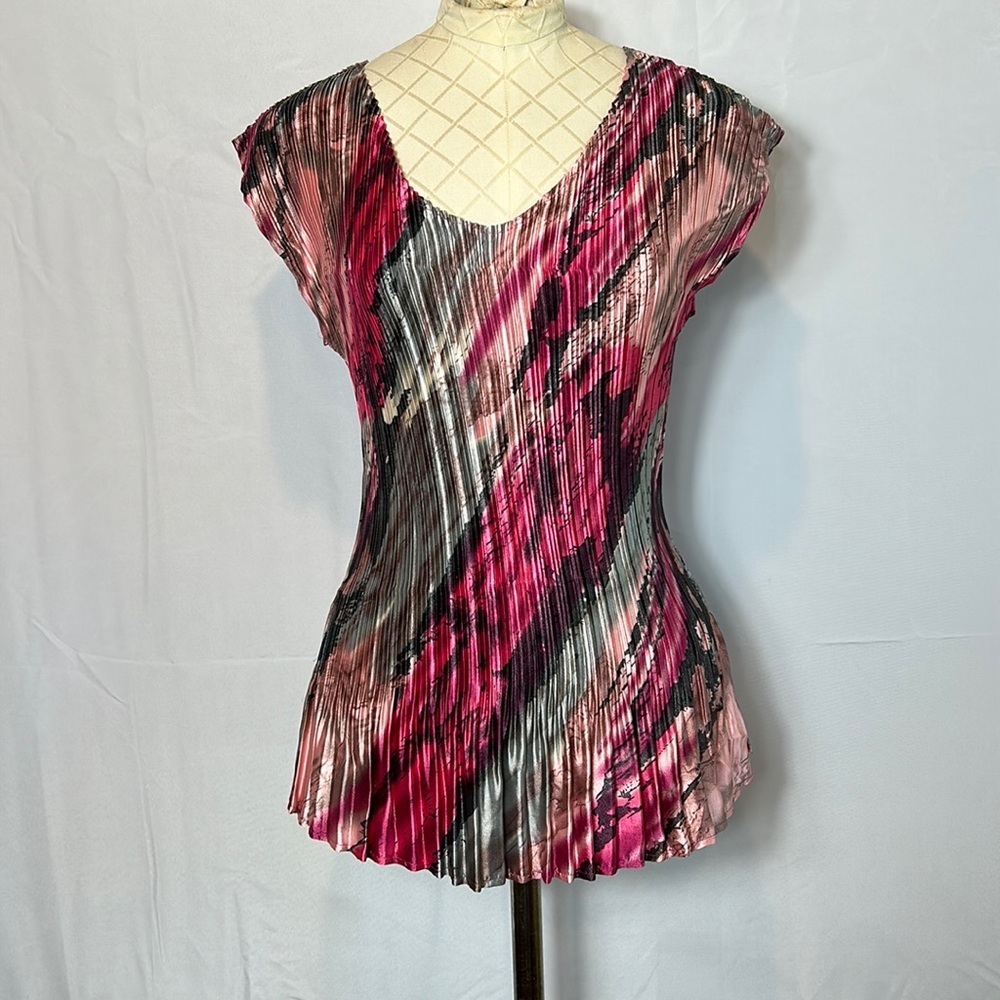 Milano Multicolored Rib Stretchy Top Size Medium Like New